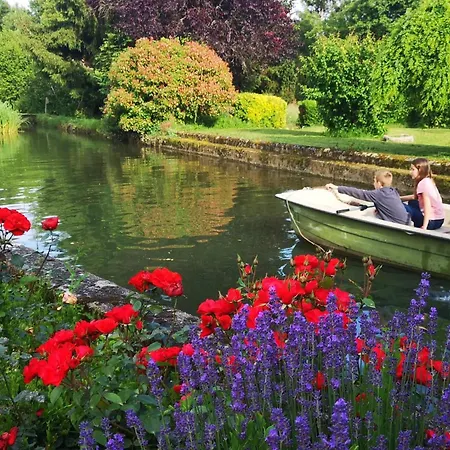 Moulin Authentique Avec Jardin Prive Et Activites Pour Familles Et Amis En Bord De Riviere - Fr-1-653-251 Holiday home *