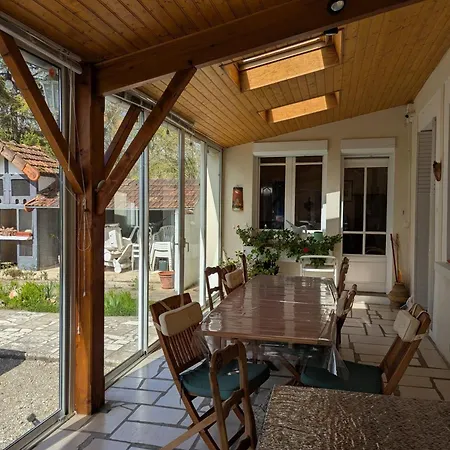 Holiday home Ancien Moulin Rustique Avec Jardin, Wifi Et Parking, Animaux Acceptes - Fr-1-653-251