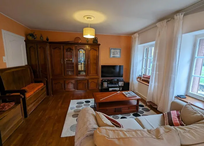 Сasa de vacaciones Ancien Moulin Rustique Avec Jardin, Wifi Et Parking, Animaux Acceptés - Fr-1-653-251 Saint-Mary (Charente)