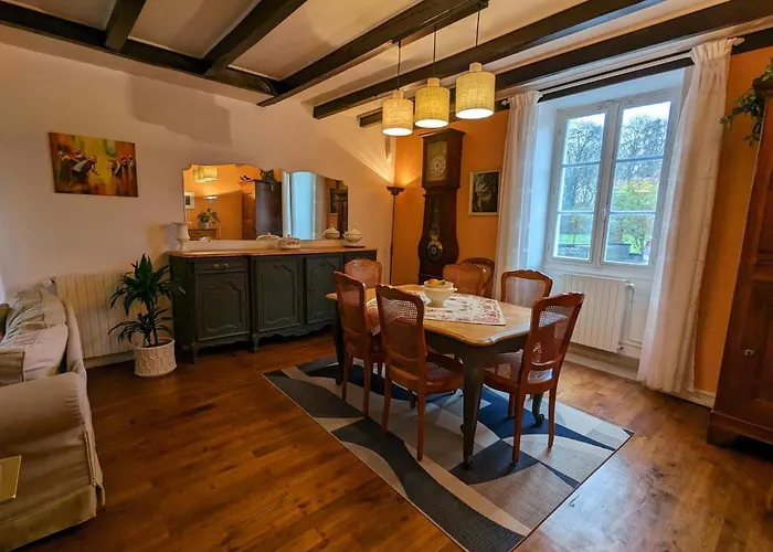 Сasa de vacaciones Ancien Moulin Rustique Avec Jardin, Wifi Et Parking, Animaux Acceptés - Fr-1-653-251 Saint-Mary (Charente)